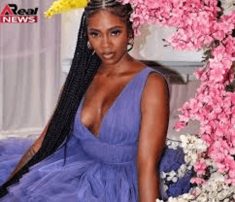 “It’s Too Costly To Step Out”— Tiwa Savage Narrates Encounter With Fans At A Beach In Lagos