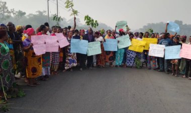 Delta Community Shut Down Ughelli/Asaba Express Way in Protest for this Reasons