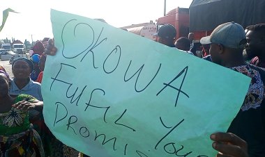 Breaking News: Tension, Roadblock as Massive Protest Takes Over Emevor In Delta