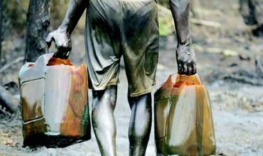 Tantita, Security Agents Discovers Illegal Refinery in Delta