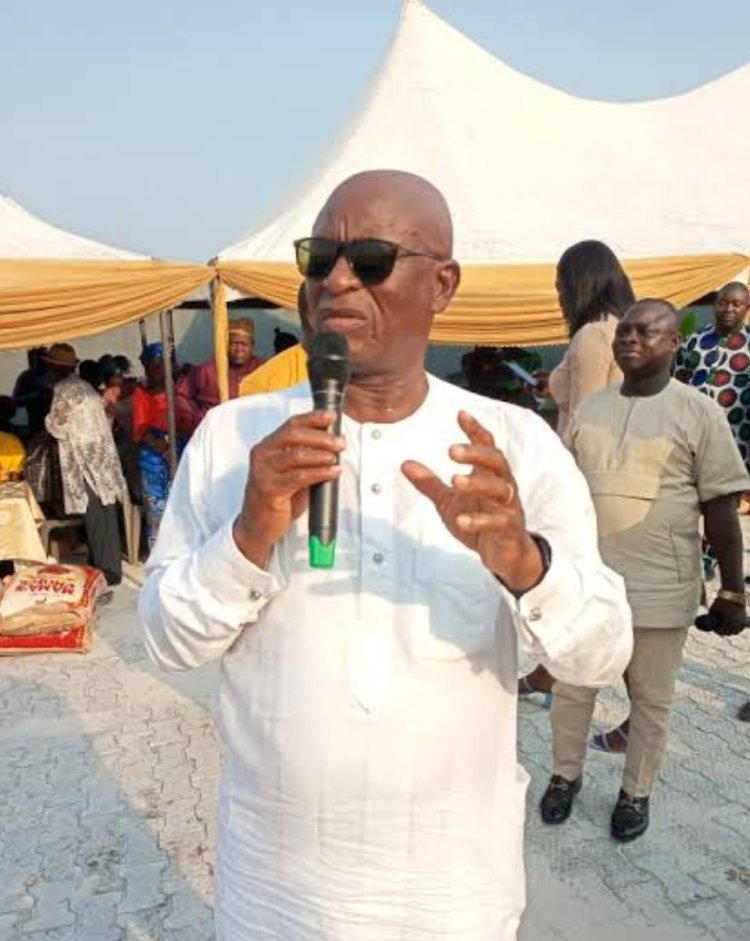 Gbagi Felicitate with Nigerians at Christians, Preaches Hope, Love, Peace 