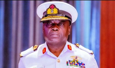 Nigerian Navy Reacts As FG Probes Oil Theft Allegation Against Naval Chief