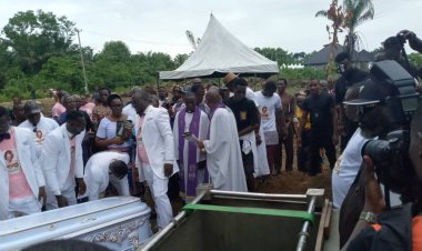 Tears in Gbaramatu: Blessing Gbenekama Laid To Rest in Delta 