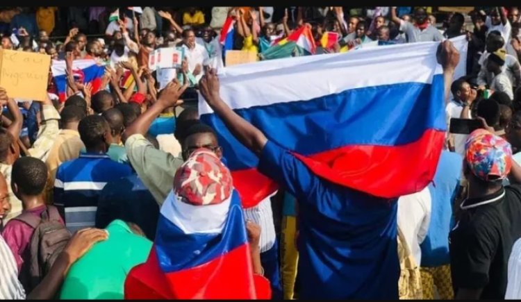 Russia Reacts to Use of Its Flag by Nigerian Protesters as Tinubu vows to Prosecute Sponsors