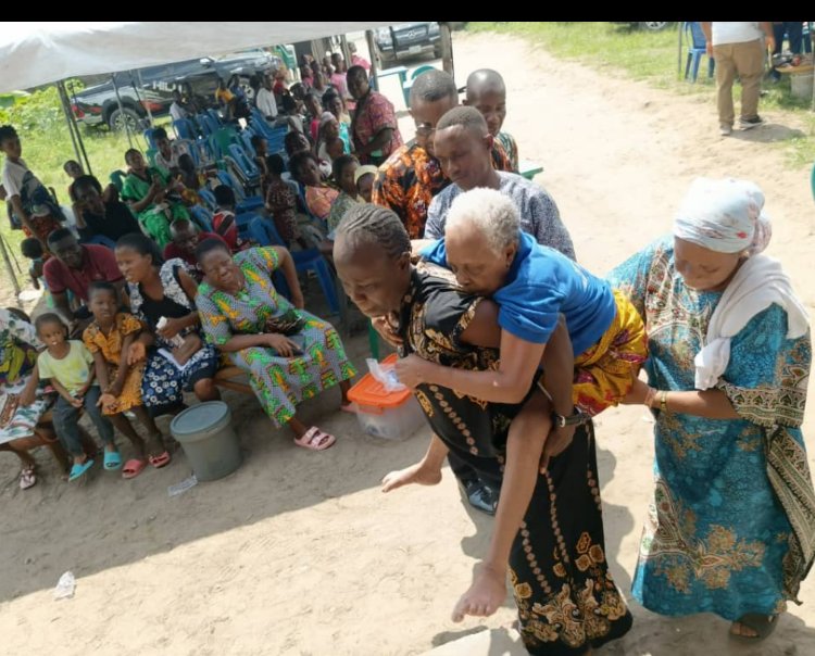Delta Community Commends Seadogs for free Medical Outreach to 500 residents