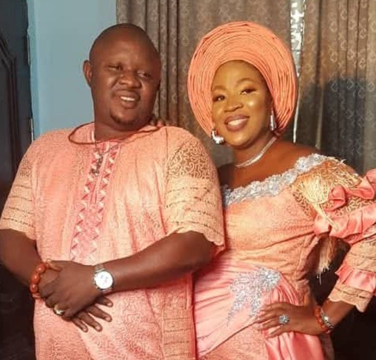 Ogbolubiri Chief, Akiefa and Gain Celebrates Marriage Anniversary in Delta