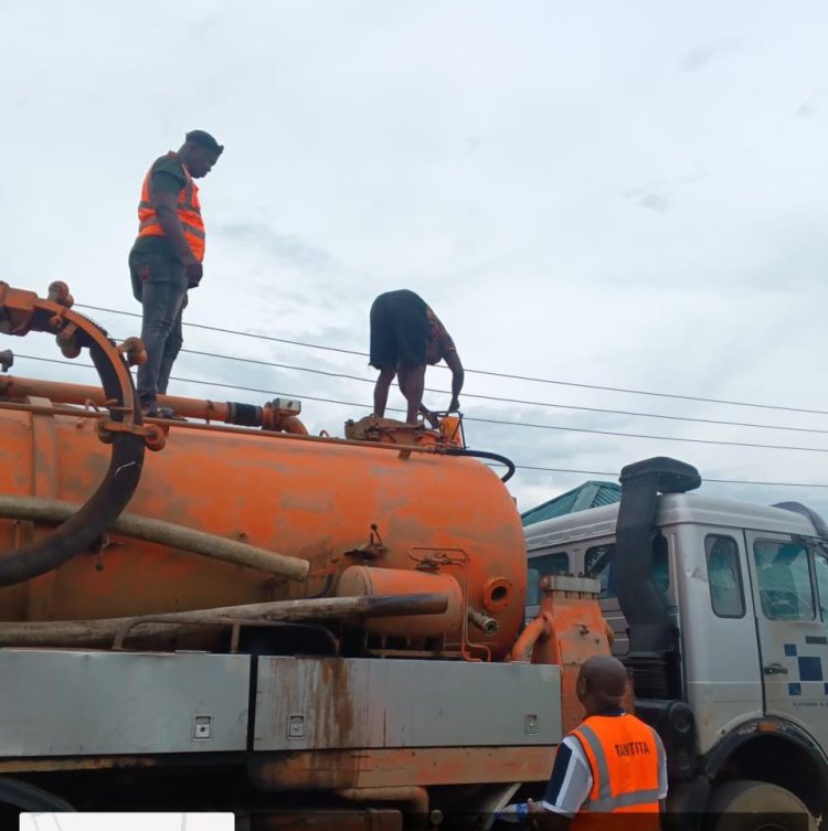 BUNKERING: Army, Tantita Security Arrest Truck Laden with Illegally Extracted Crude Oil in Delta